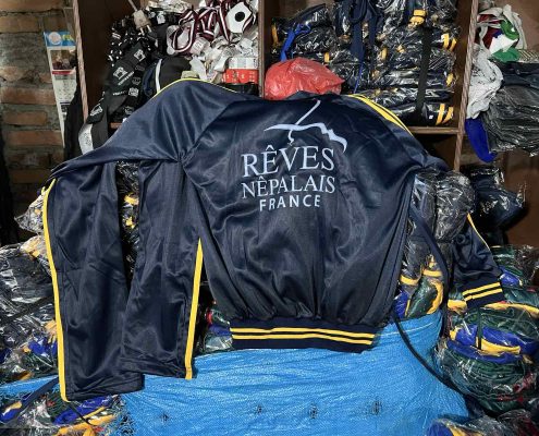 IMG-b91e9249bf7de0eb804339978d6333f0-V